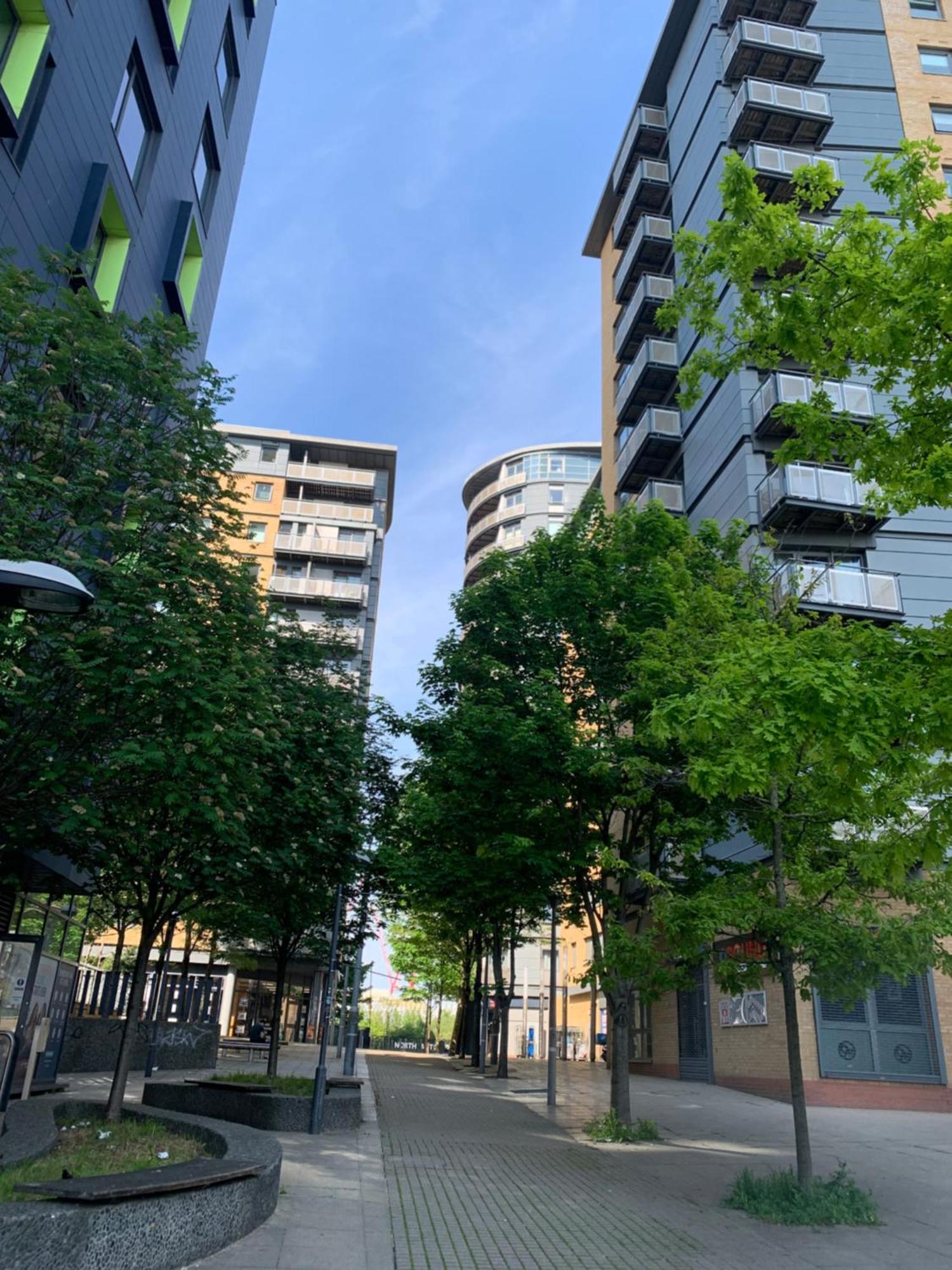 ロンドンNorth Acton Flatアパートメント エクステリア 写真