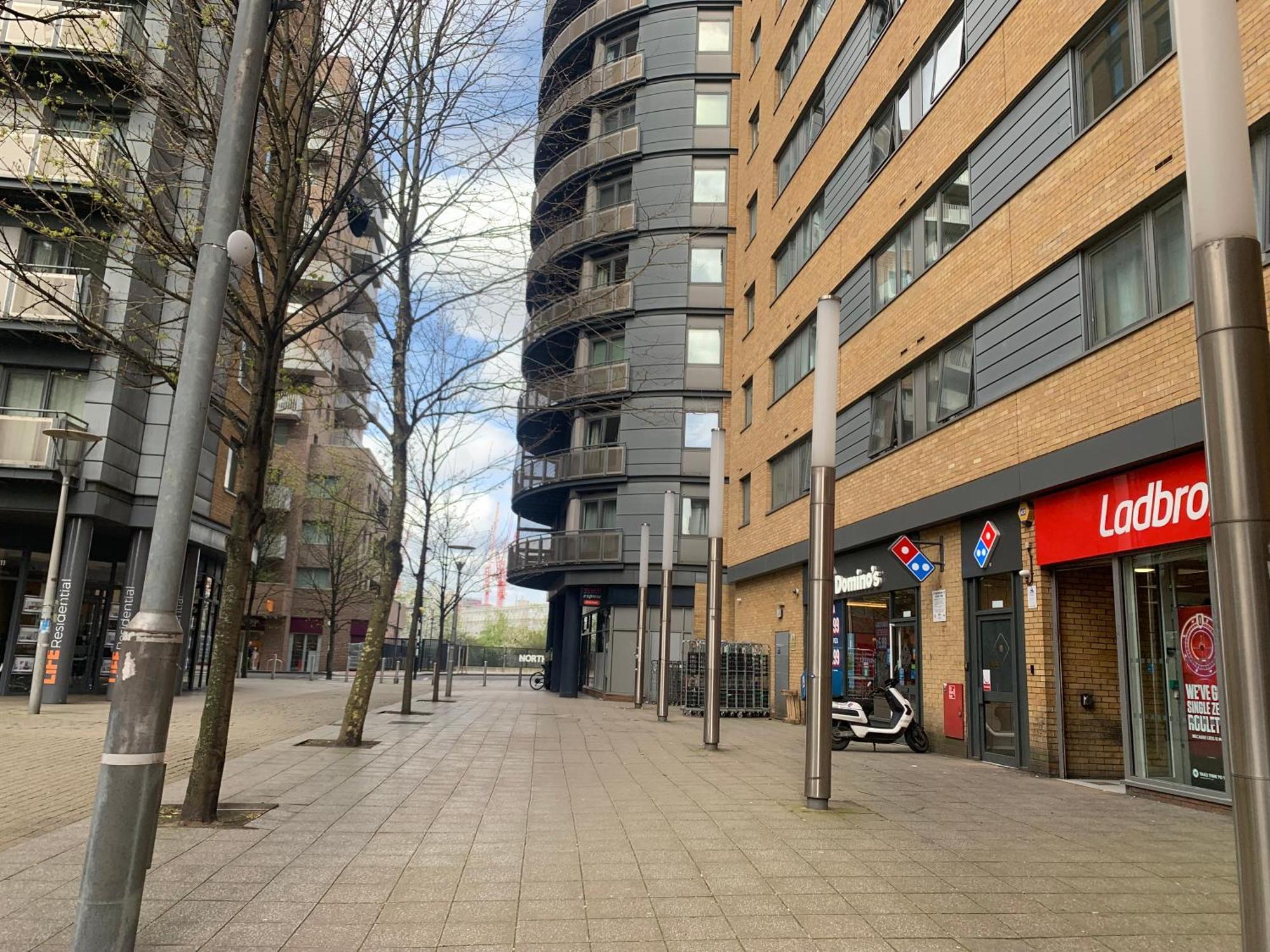 ロンドンNorth Acton Flatアパートメント エクステリア 写真