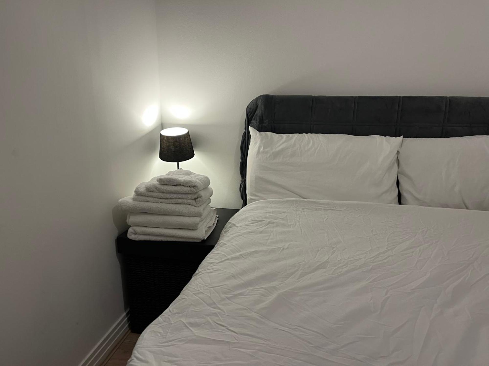 ロンドンNorth Acton Flatアパートメント エクステリア 写真