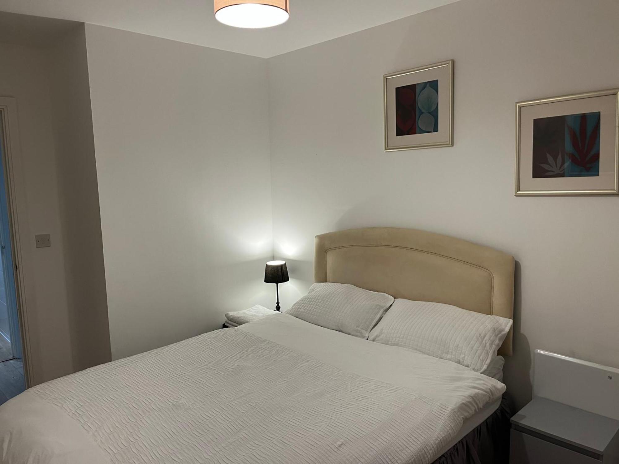 ロンドンNorth Acton Flatアパートメント エクステリア 写真